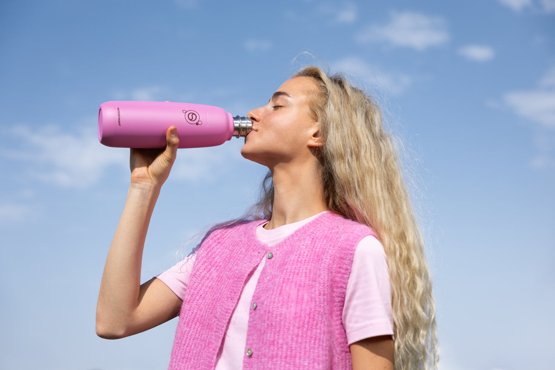 0.9L Sodastream fizz & go™ roestvrijstalen bruiswaterfles guave
